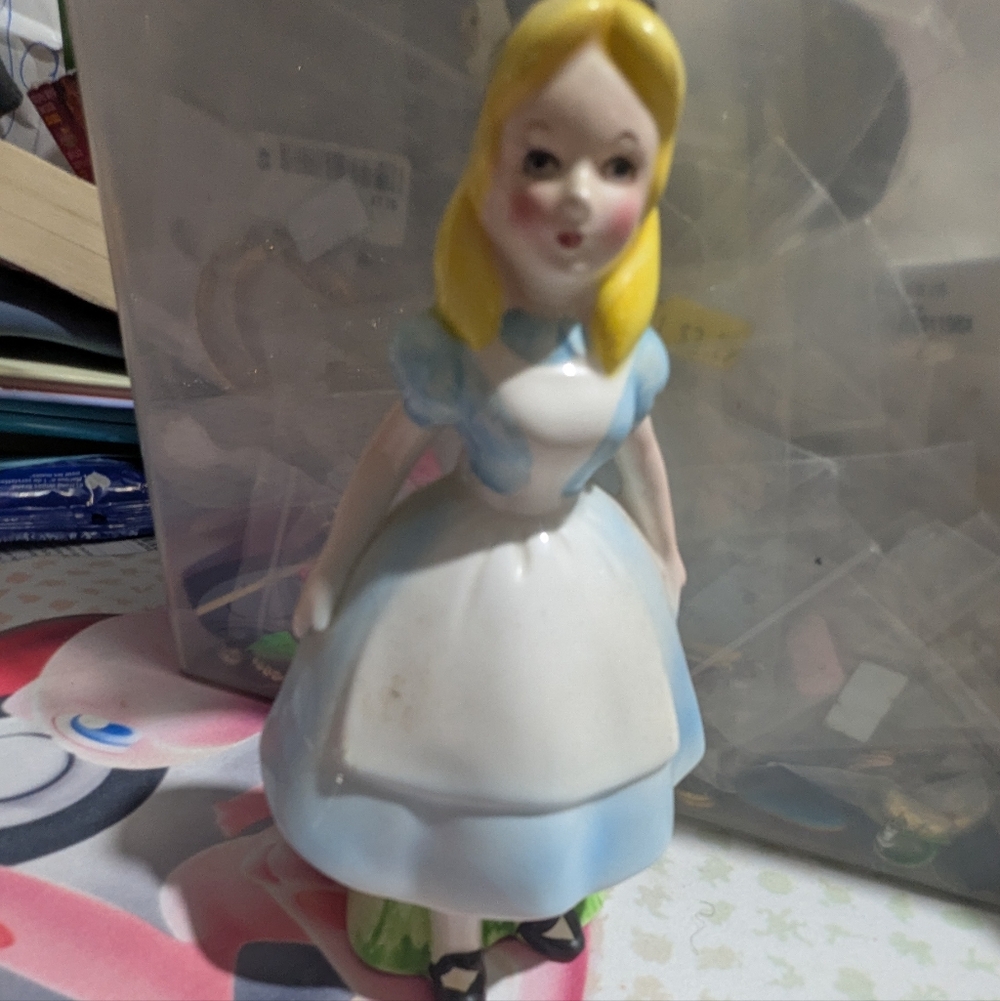 Disney Alice In Wonderland Figure